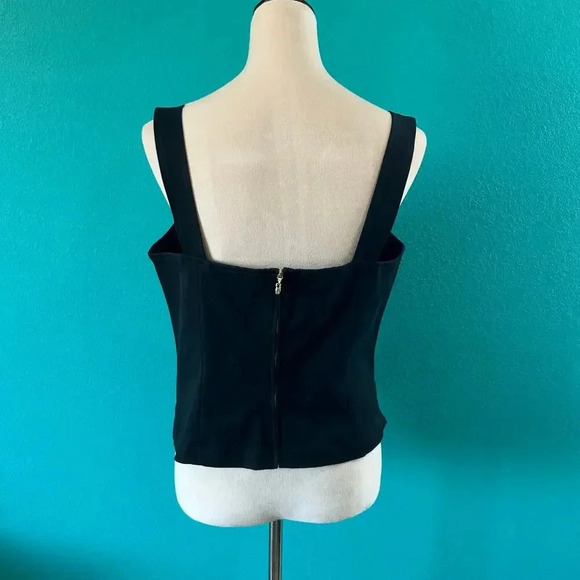 ST. JOHN SPORTS By Marie Gray Black Squared Neck Sleeveless Top Size L - Picture 3 of 4